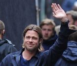 Brad Pitt sur le tournage du film World War Z à Glasgow en Ecosse le 18 août 2011 