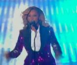 Beyoncé interprète <em>Love on top</em>, sur la scène des MTV Video Music Awards 2011, dimanche 28 août 2011.