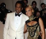 Beyoncé et Jay-Z s'aiment depuis 2002 et se sont dit oui le 4 avril 2008 à New York. Aujourd'hui, le couple star attend son premier enfant. (New York, 2 avril 2011) 