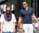 Jessica Alba et son mari Cash Warren passent la journée avec leur petite Honor à Los Angeles le 3 septembre 2011