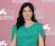 Selma Blair, habillée par Roland Mouret, lors du photocall de Dark Horse au festival de Venise le 5 septembre 2011