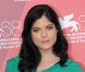 Selma Blair, habillée par Roland Mouret, lors du photocall de Dark Horse au festival de Venise le 5 septembre 2011