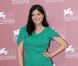 Selma Blair, habillée par Roland Mouret, lors du photocall de Dark Horse au festival de Venise le 5 septembre 2011