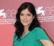 Selma Blair, habillée par Roland Mouret, lors du photocall de Dark Horse au festival de Venise le 5 septembre 2011