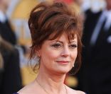 Susan Sarandon est le visage de la prochaine collection Uniqlo.