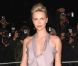 Charlize Theron éblouissante, Kelly Brook pulpeuse et amoureuse