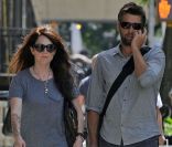 Julianne Moore à NYC avec son mari Bart Freundlich<br />