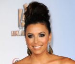 L\'actrice et beauté Sud-Américaine Eva Longoria lors de la cérémonie des ALMA Awards. Los Angeles, le 10 septembre 2011.<br />