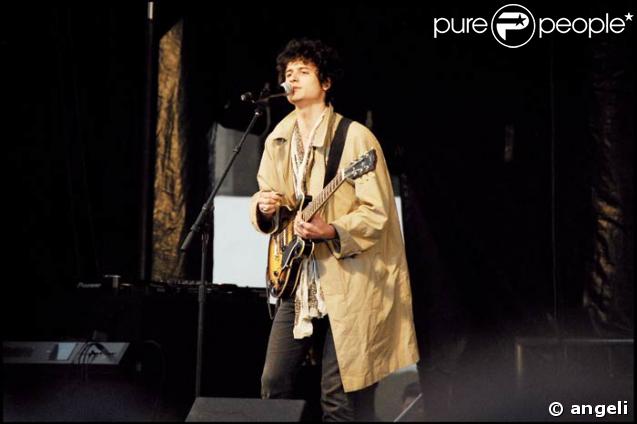 BB Brunes chantent pour l'association Laurette Fugain le 18/05/08