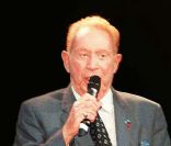 Charles Trenet à Paris, le 10 mars 1996.