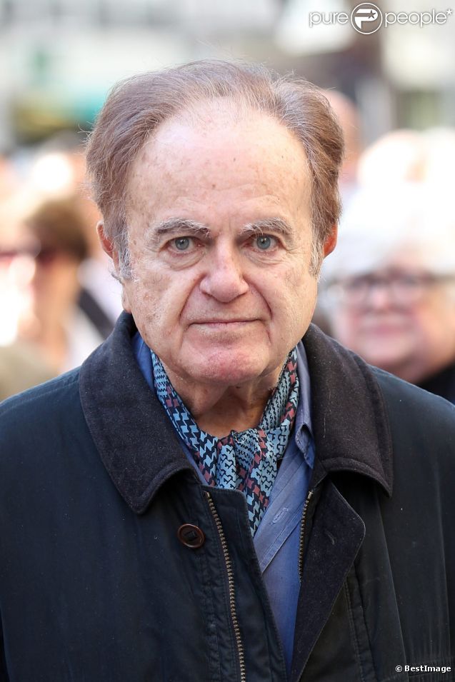 Guy Béart lors de la messe célébrée en hommage à Roland Petit en l'église St Roch à Paris,  le 23 septembre 2011. Le chorégraphe est décédé le 10 juillet dernier à  Genève.