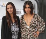 Vanessa Hudgens et sa soeur Stelle à l'avant-première du spectacle du Cirque du Soleil, Iris, A Journey  Into The World of Cinema, à Los Angeles le 25 septembre 2011