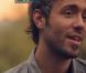 Charlie Winston signe son retour avec la chanson  Hello Alone , single présenté en exclusivité sur leparisien.fr et annonçant son second album,  Running Still , à paraître le 21 novembre 2011.