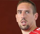 Franck Ribéry, débouté le 29 septembre de son référé pour faire interdire la biographie non autorisée <em>La Face Cachée de Franck Ribéry</em>, contre-attaque.