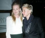 Portia de Rossi et Ellen DeGeneres sortant d'un dîner à Los Angeles 