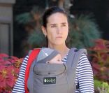Jennifer Connelly en balade avec sa fille Agnes à New York le 5 octobre 2011