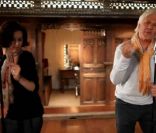 Tina Arena accompagne Gérard Lenorman dans son retour musical, avec la reprise de  Voici les clés  qui annonce l'album  Duo de mes chansons , à paraître le 10 octobre 2011.