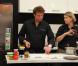 Stéphanie Le Quellec et Ronan Kernen lors de Cuisinez avec M6, à Paris, le 7 octobre 2011