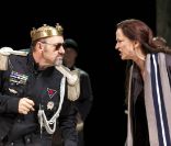 Kevin Spacey dans <em>Richard III</em> à Istanbul, le 6 octobre 2011.