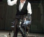 Kevin Spacey dans <em>Richard III</em> à Istanbul, le 6 octobre 2011.