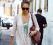 Jessica Alba s'est offert une manucure à LA entre deux biberons. Ici, elle se balade dans les rues de Los Angeles le 11 ocobre 2011