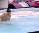 Zelko s'offre un bain de minuit dans Secret Story 5