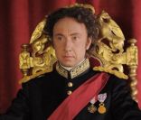 Stéphane Bern : Ses premiers pas au cinéma en souverain fou et passionné