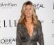 Jennifer Aniston : Son décolleté renversant éclipse Nicole Richie et Noami Watts