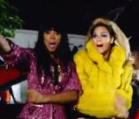 Beyoncé dans son clip Party, ici avec Kelly Rowland<br />