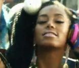 Solange Knowles dans le clip Party de Beyoncé<br />