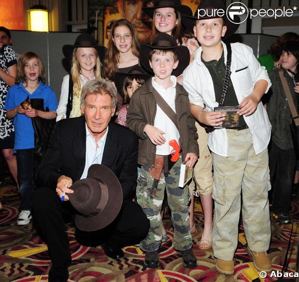 Harrison Ford et des petits fans