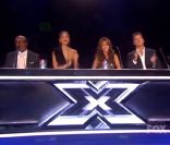 Le jury de X Factor aux Etats-Unis est composé de L.A. Reid, Nicole Scherzinger, Paula Abdul et Simon Cowell. Ici lors du premier prime, le 25 octobre 2011.