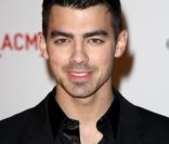 Joe Jonas lors de l'inauguration du Gala Art et Film au Lacma, le Los  Angeles County Museum of Art, à Los Angeles, le 5 novembre 2011
