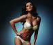 La torride Nadya Nepomnyashaya, mannequin ouzbek remarqué dans le clip de Break your heart de Taio Cruz, présente la collection Atlantis de la marque de lingerie Panache.