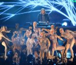 Daivd Guetta - medley, live aux MTV Europe Music awards, à Belfast, le 8 novembre 2011.