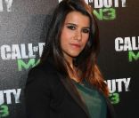 Karine Ferri ou comment rendre sexy la troisième guerre mondiale. Dans les rangs de ses recrues people, Activision comptait quelques bombes pour rendre le lancement de <em>Call of Duty: Modern Warfare 3</em> encore plus explosif, lundi 7 novembre 201