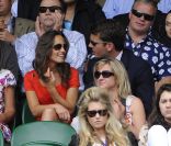Entre Pippa Middleton et Alex Loudon, c'est fini : le jeune financier ne pouvait plus vivre avec une star... Il a rompu début novembre 2011.