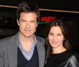 Jason Bateman et son épouse Amanda Anka, à Los Angeles, le 14 mars 2011.<br />