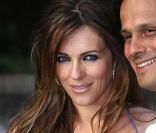 Liz Hurley invente la robe monokini !