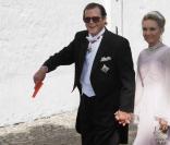 Sir Roger Moore et Kiki au mariage de Marie Cavallier et Joachim de Danemark