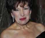 Roselyne Bachelot assiste au dîner de gala de l'association Action Innoncence, le 24 novembre 2011, au Ritz Paris.