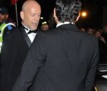 Bruce Willis très élégant lors de son arrivée au Bal des débutantes à l'hôtel de Crillon à Paris. Le 26 novembre 2011 