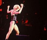 Madonna, Who's That Girl Tour, au Parc de Seaux à Paris, le 30 août 1987.