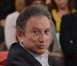 Michel Drucker dans l'émission Vivement Dimanche diffusée le 4 décembre 2011 - au Studio Gabriel le 1er décembre 211 
