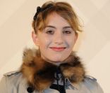 Lolita Chammah à la soirée Burberry organisée à l'Ambassade de Grande-Bretagne à Paris le 1er décembre 2011