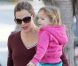 Jennifer Garner, enceinte, avec Violet élève modèle et l'adorable Seraphina