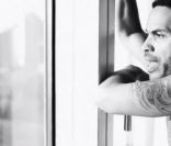 Image extraite du clip  Push  de Lenny Kravitz, décembre 2011.