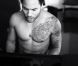 Lenny Kravitz, torse nu, dévoile des moments intimes pour le clip Push