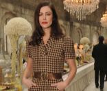 Anna Mouglalis au premier rang du défilé Chanel Paris-Bombay le 6 décembre 2011