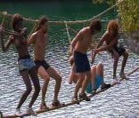 Les aventuriers pendant l'épreuve dans Koh Lanta 11, vendredi 9 décembre 2011 sur TF1